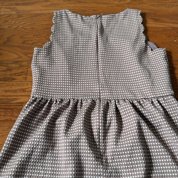 Loft scalloped sleeve dress - Picture 7 of 7